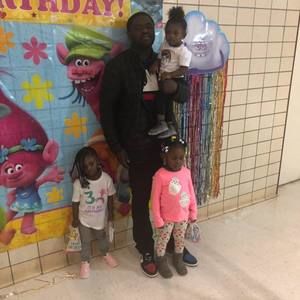 Meet your Posher, Derrick